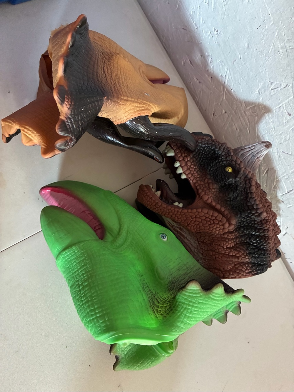 Realistic Reptile Head Masks for Pets – Green, Brown, Tan